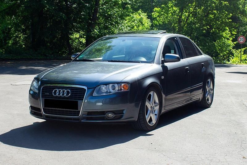 Grau Gebraucht 2006 Audi A4 Comfort Limousine | 5.000 € (Fairer Preis) - Bild 1/4