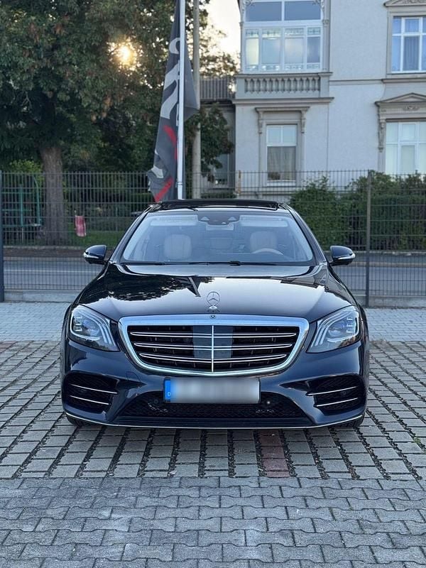 Blau Gebraucht 2017 Mercedes S560 AMG Limousine | 41.500 € (Superpreis) - Bild 1/4