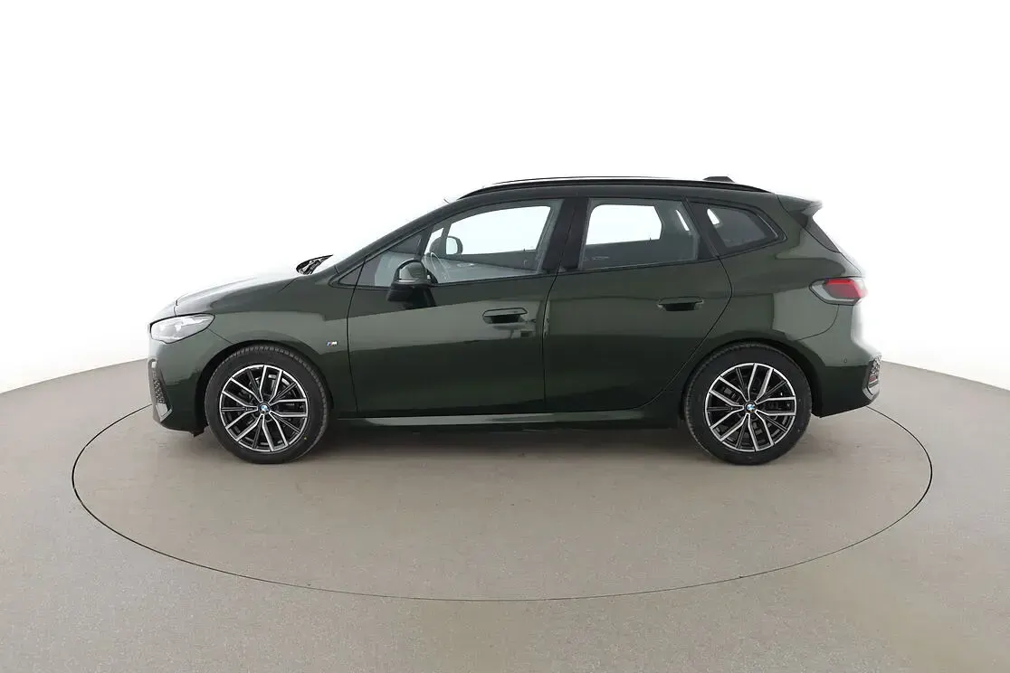 Gebraucht BMW 220 Active Tourer M Sport 170 PS (125 kW) 2021 Grün Van / Kleinbus