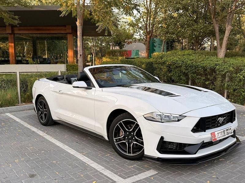 Gebraucht Ford Mustang 317 PS (233 kW) 2019 Weiß Cabrio