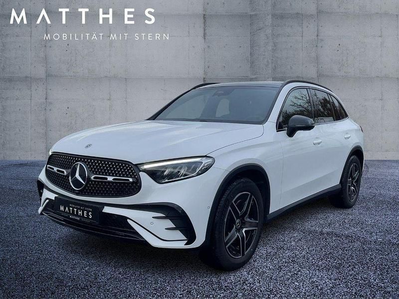Weiß Gebraucht 2025 Mercedes GLC220 AMG SUV | 57.658 € (Guter Preis) - Bild 1/4