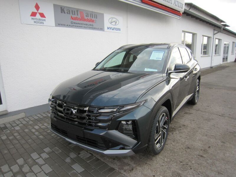 Grün Neu 2025 Hyundai Tucson Prime SUV | 41.490 € (Teuer) - Bild 1/4