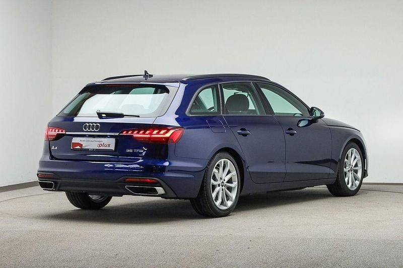 Gebraucht Audi A4 Performance 150 PS (110 kW) 2023 Navarrablau metallic Kombi