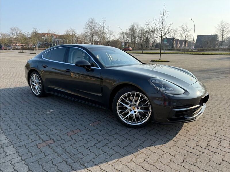 Grau Gebraucht 2016 Porsche Panamera 4S Limousine | 52.600 € (Fairer Preis) - Bild 1/4