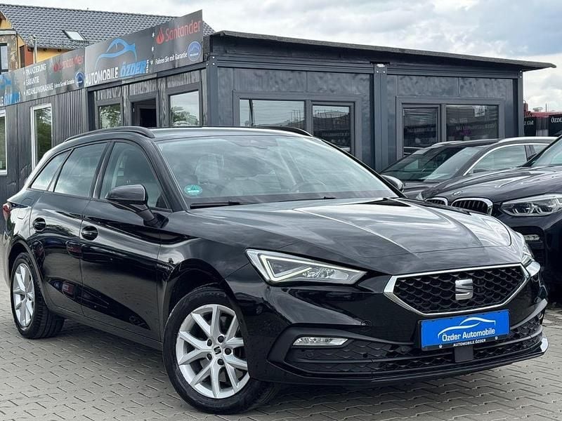 Schwarz Gebraucht 2022 Seat Leon Style Plus Limousine | 20.690 € (Fairer Preis) - Bild 1/4