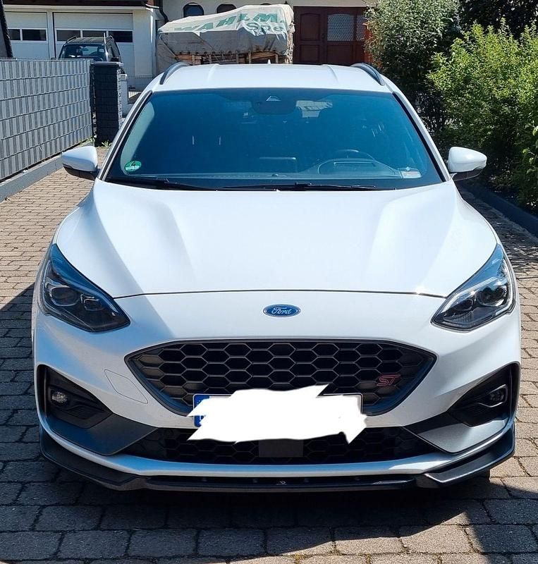 Usata Ford Focus ST 280 CV (205 kW) 2020 Bianco Station wagon