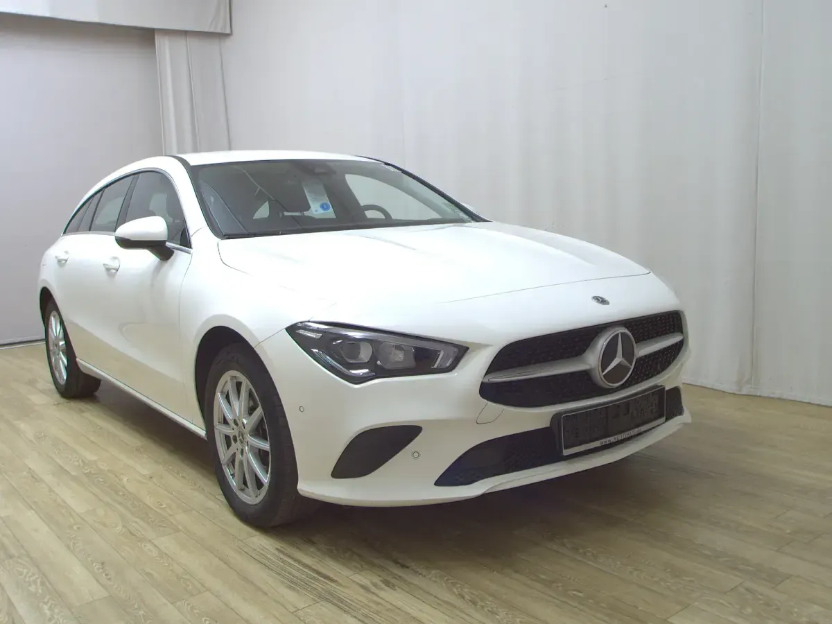 Gebraucht Mercedes CLA250 218 PS (160 kW) 2022 Polarweiss unilack Coupé