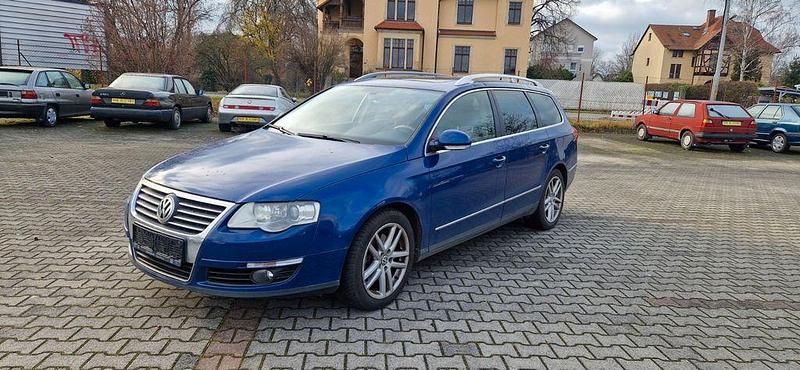 Blau Gebraucht 2008 VW Passat Highline Kombi | 2.250 € (Superpreis) - Bild 1/4