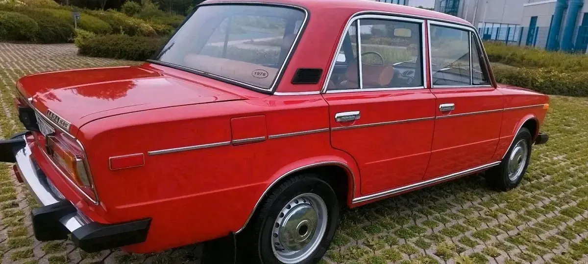 Gebraucht Lada 2106 75 PS (55 kW) 1978 Rot Limousine