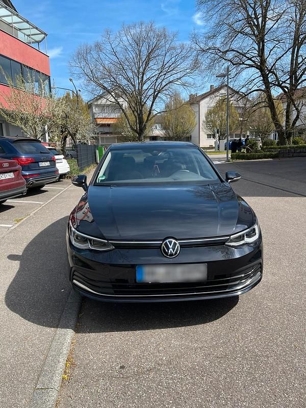 Gebraucht VW Golf VIII 150 PS (110 kW) 2020 Schwarz Kleinwagen