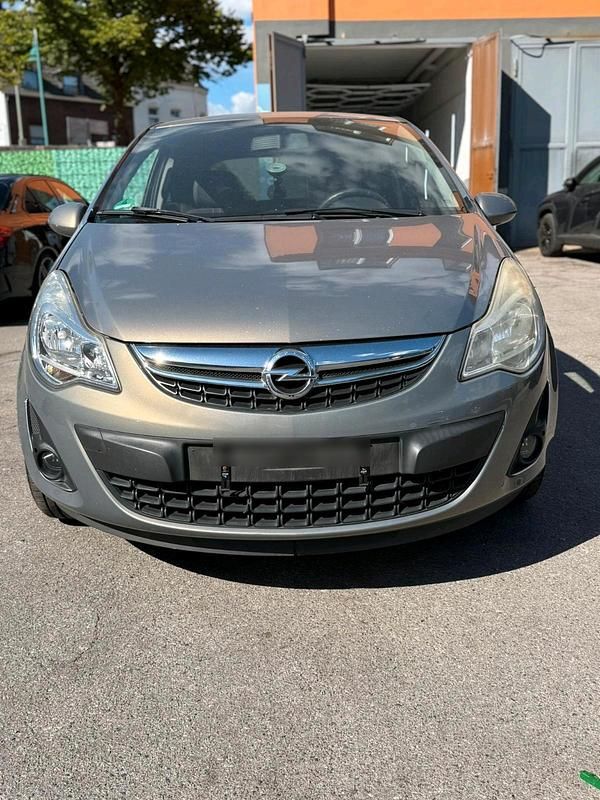 Braun Gebraucht 2012 Opel Corsa Kleinwagen | 1.600 € (Superpreis) - Bild 1/4