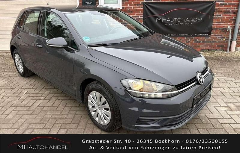 Gebraucht VW Golf VII Trendline 86 PS (63 kW) 2017 Uranograu Kleinwagen
