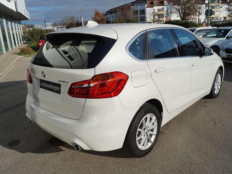 Gebraucht BMW 218 Advantage 150 PS (110 kW) 2019 Mineralweiss Kombi