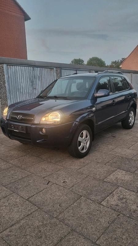 Gebraucht Hyundai Tucson 141 PS (103 kW) 2008 Blau SUV