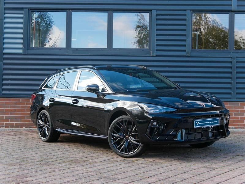Neu Cupra Leon VZ 272 PS (200 kW) 2025 Schwarz Limousine