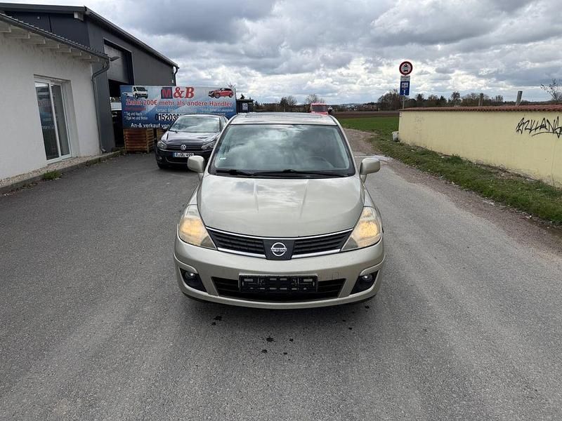 Gebraucht Nissan Tiida Tekna 126 PS (92 kW) 2008 Silber Limousine