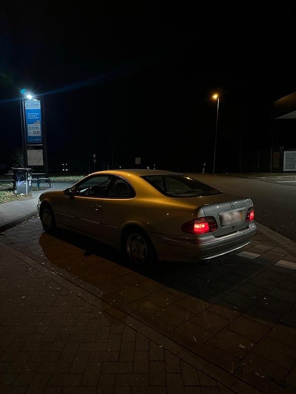 Gebraucht Mercedes CLK200 Elegance 163 PS (119 kW) 2000 Grau Coupé