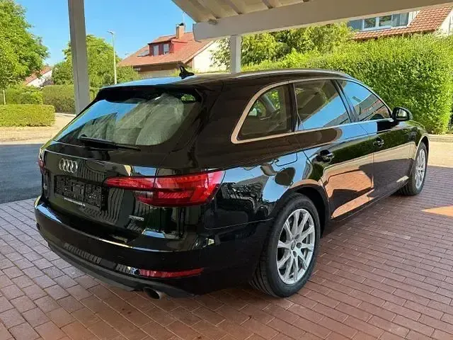 Gebraucht Audi A4 Basis 252 PS (185 kW) 2016 Mythosschwarz Kombi