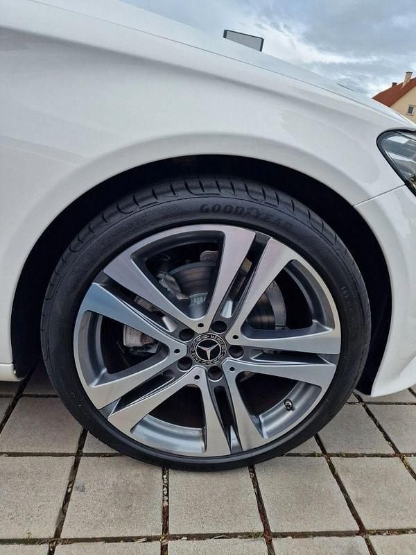 Gebraucht Mercedes C200 Avantgarde 184 PS (135 kW) 2020 Weiß Kombi