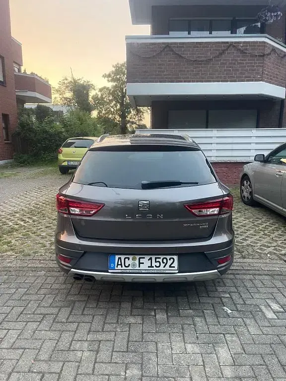 Gebraucht Seat Leon X-Perience 150 PS (110 kW) 2014 Grau Kombi