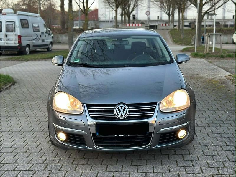 Gebraucht VW Jetta 105 PS (77 kW) 2006 Limousine