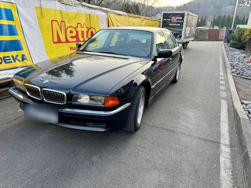 Gebraucht BMW 728 193 PS (141 kW) 1995 Schwarz Limousine