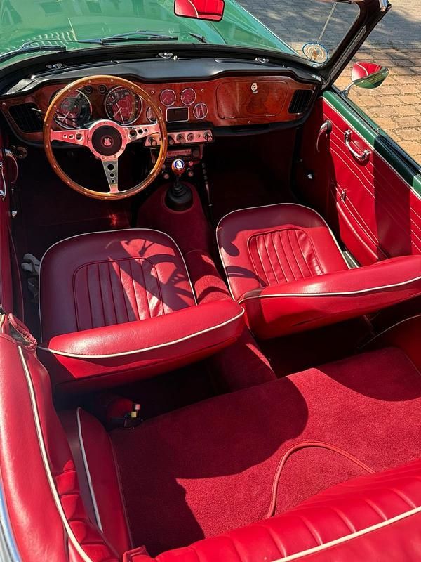 Gebraucht Triumph TR4 100 PS (73 kW) 1964 Grün Cabrio