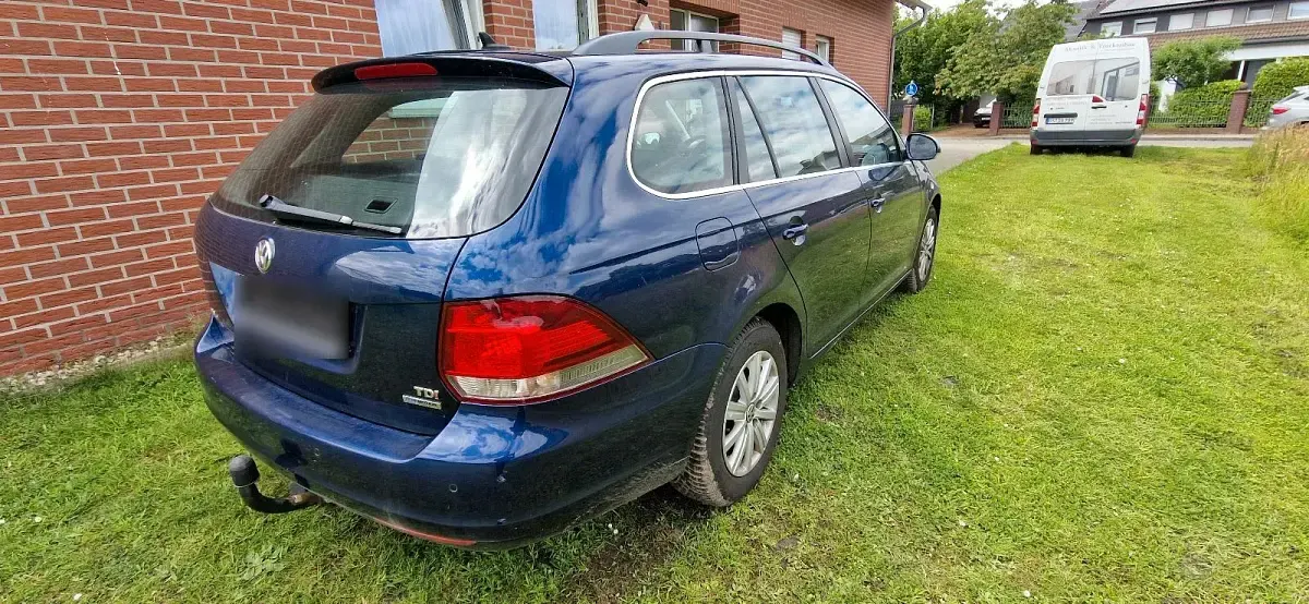 Gebraucht VW Golf VI 105 PS (77 kW) 2010 Blau Kleinwagen