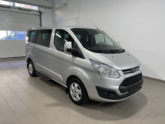 Silber metallic Gebraucht 2016 Ford Tourneo Custom Titanium Van | 31.990 € (Teuer) - Bild 1/4