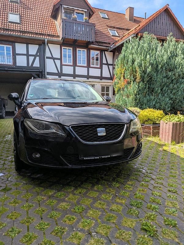Schwarz Gebraucht 2013 Seat Exeo Kombi | 5.800 € - Bild 1/4