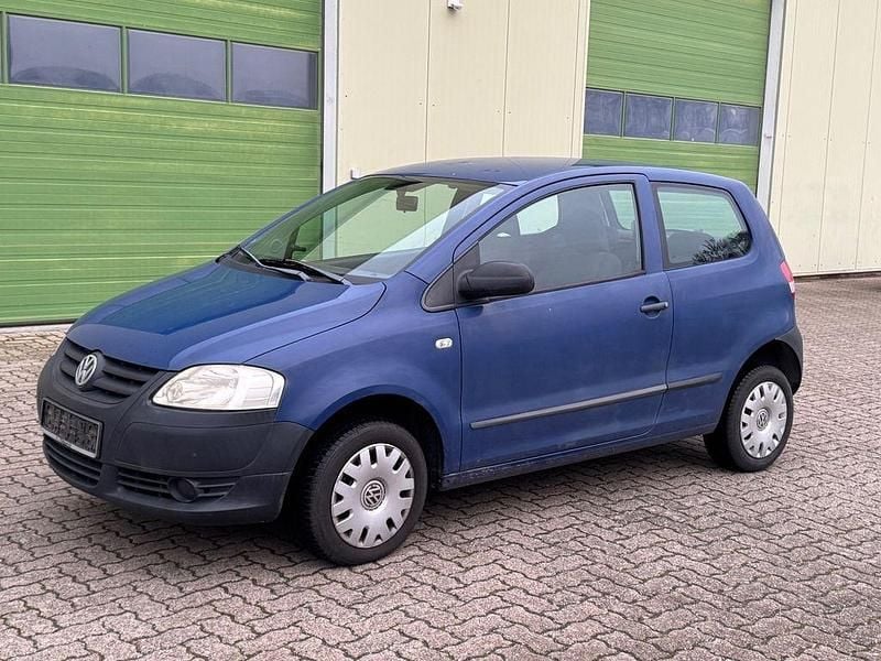 Blau Gebraucht 2007 VW Fox Basis Kleinwagen | 995 € (Superpreis) - Bild 1/4