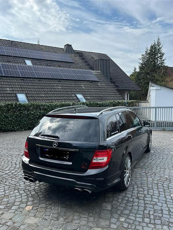 Gebraucht Mercedes C63 AMG AMG 487 PS (358 kW) 2012 Schwarz Kombi