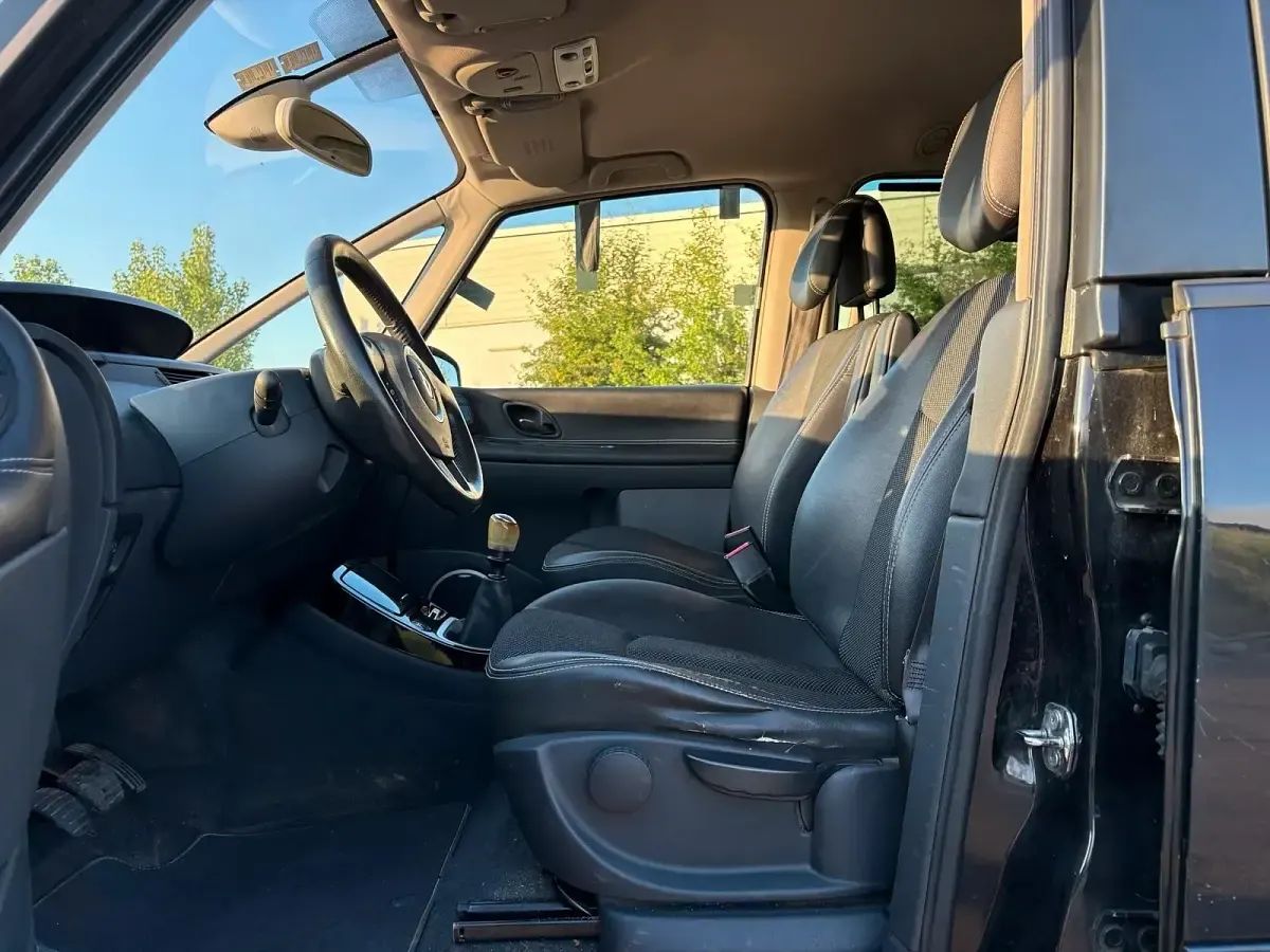 Gebraucht Renault Espace 150 PS (110 kW) 2013 Schwarz Van / Kleinbus
