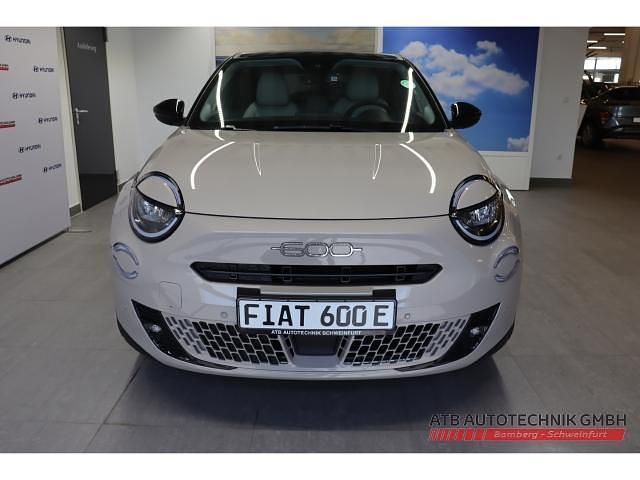 Gebraucht Fiat 600E La Prima 114 kW (156 PS) 2025 Beige SUV
