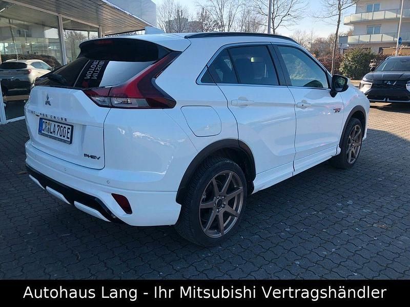 Gebraucht Mitsubishi Eclipse Cross Plus 98 PS (72 kW) 2024 Weiß SUV