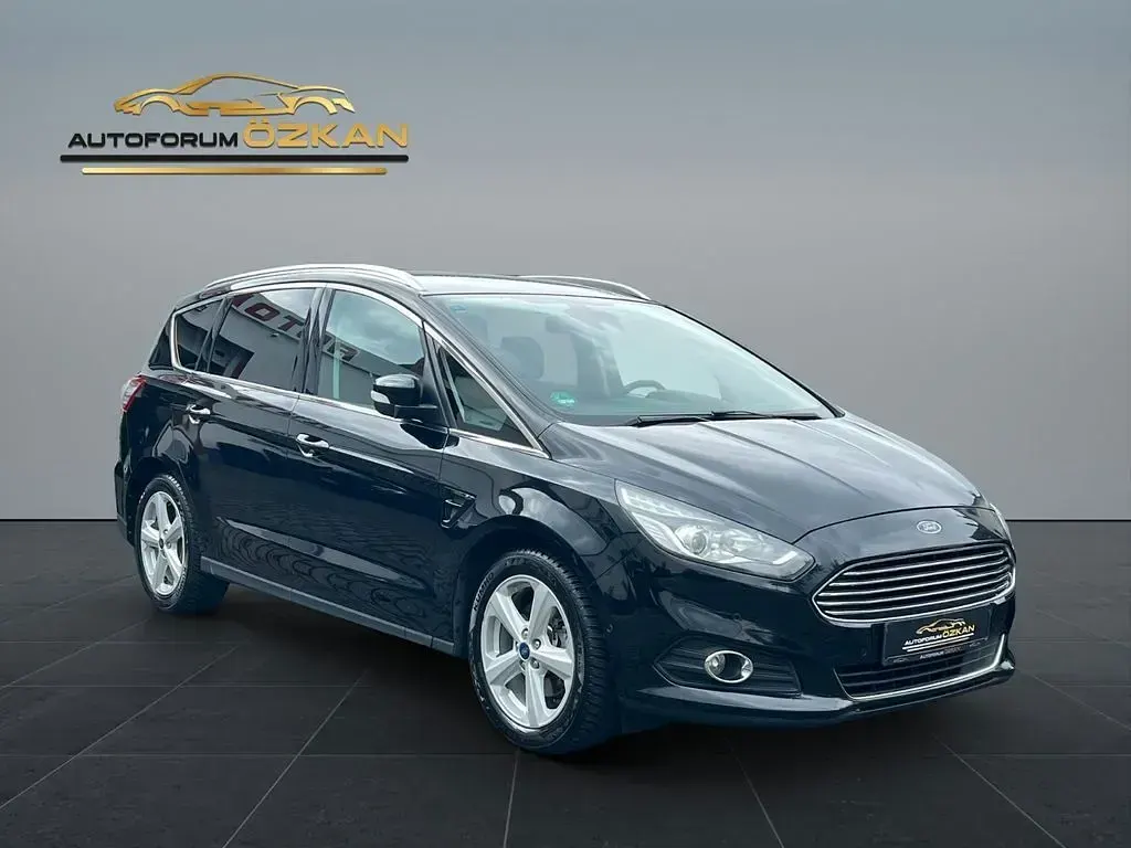 Gebraucht Ford S-MAX Titanium 179 PS (131 kW) 2017 Schwarz Van / Kleinbus