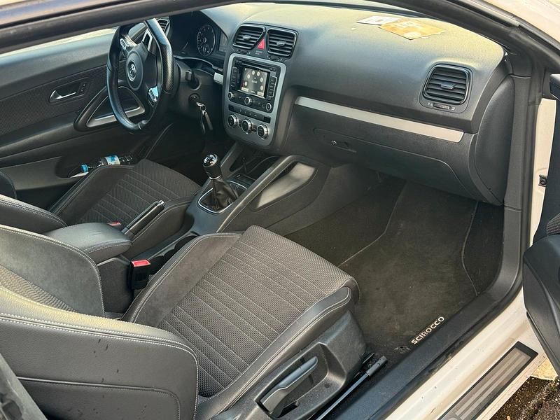 Gebraucht VW Scirocco 160 PS (117 kW) 2013 Weiß Coupé