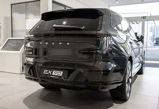 Gebraucht Volvo EX90 Performance 380 kW (517 PS) 2026 Platinum grey SUV