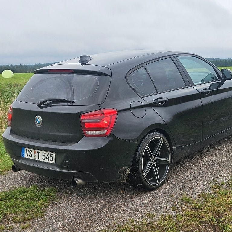 Schwarz Gebraucht 2012 BMW 116 Kleinwagen | 4.000 € (Superpreis) - Bild 1/4