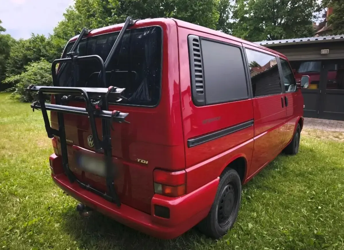 Gebraucht VW Multivan 151 PS (111 kW) 1998 Rot Van / Kleinbus