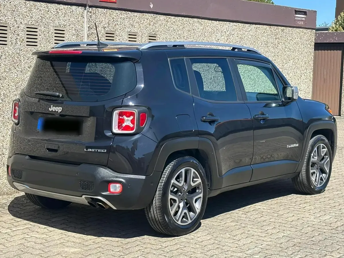 Gebraucht Jeep Renegade Limited 140 PS (102 kW) 2018 Schwarz SUV
