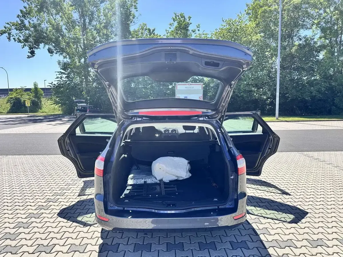 Gebraucht Ford Mondeo Ambiente 125 PS (91 kW) 2009 Kombi