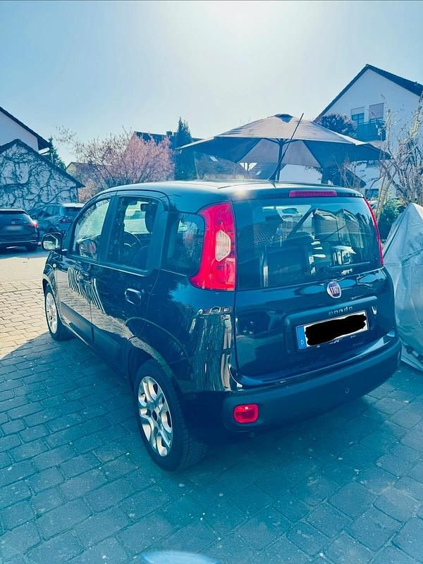 Gebraucht Fiat Panda Lounge 69 PS (50 kW) 2016 Schwarz Kleinwagen