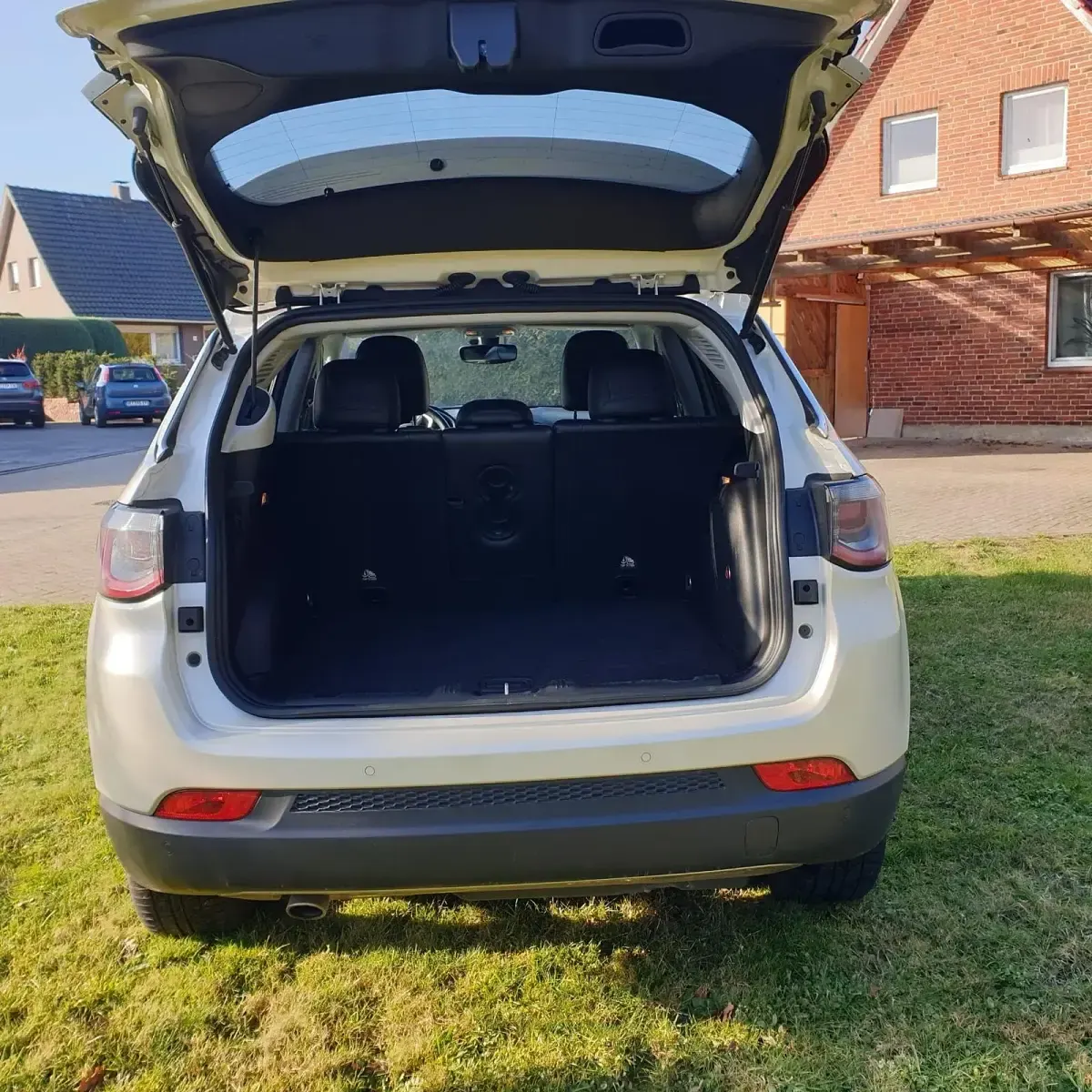 Used Jeep Compass Limited 140 HP (102 kW) 2019 White SUV