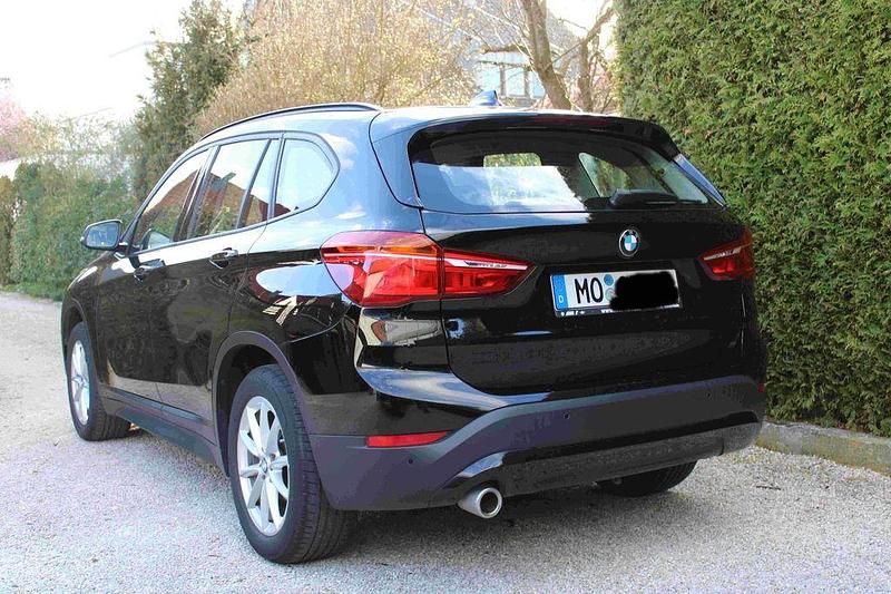 Gebraucht BMW X1 Advantage 140 PS (102 kW) 2019 Schwarz SUV