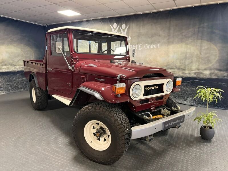 Rot Gebraucht 1975 Toyota Land Cruiser SUV | 104.900 € - Bild 1/4