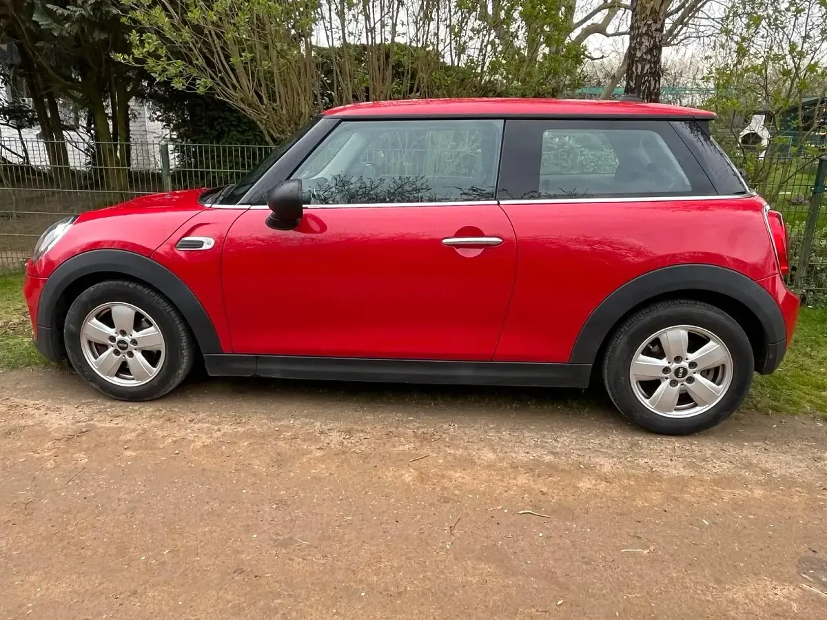 Używany Mini Cooper 2019 Czerwony Hatchback