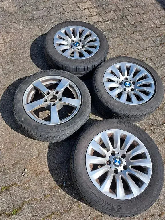 Gebraucht BMW 320 177 PS (130 kW) 2008 Blau Limousine