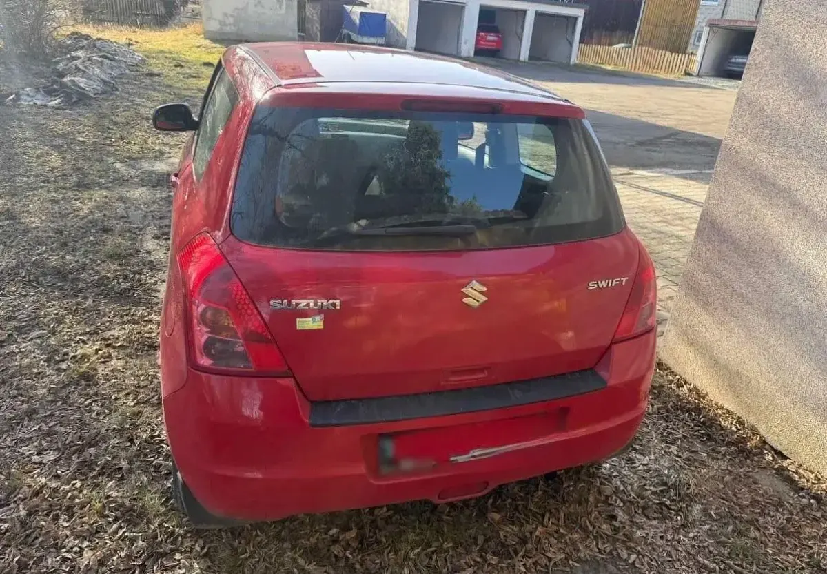 Gebraucht Suzuki Swift 92 PS (67 kW) 2010 Rot Kleinwagen