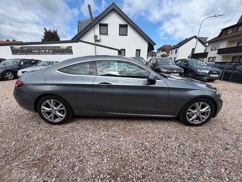 Gebraucht Mercedes C220 170 PS (125 kW) 2017 Selenitgrau Coupé